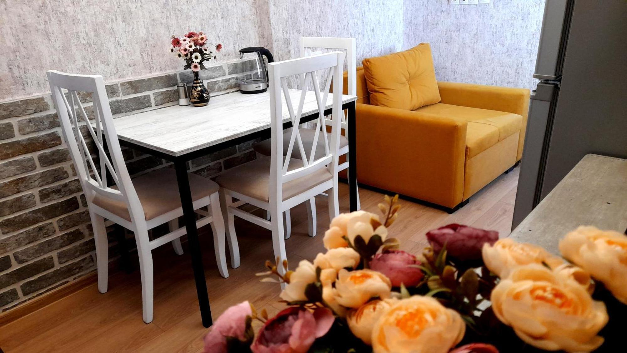 Sweet Home Apartment Тбилиси Экстерьер фото